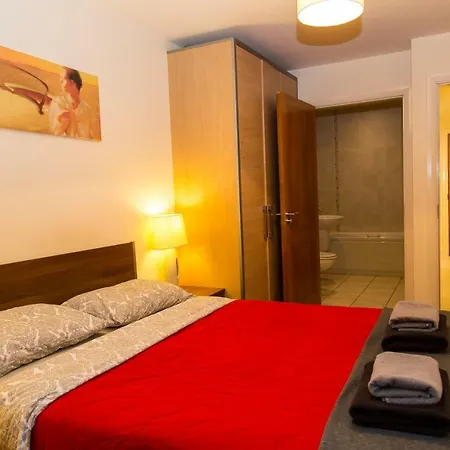アパート Spacous Escape 3br Ensuited Free Parking