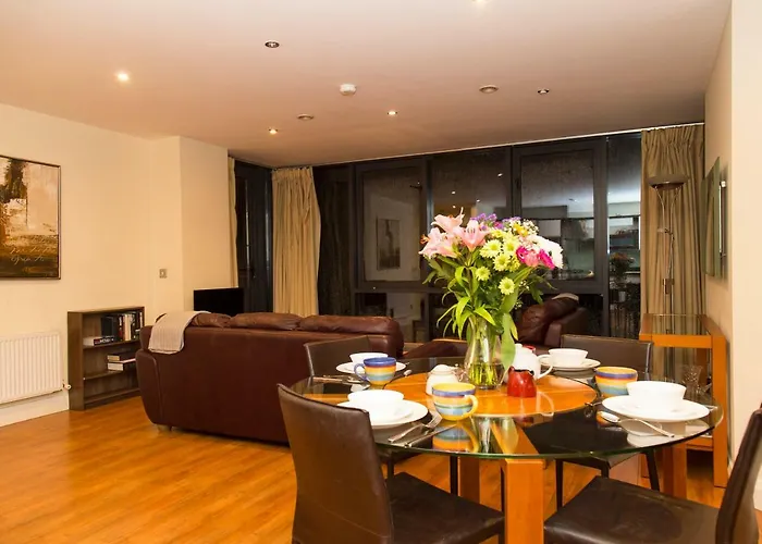 Apartment Spacous Escape 3br Ensuited Free Parking *