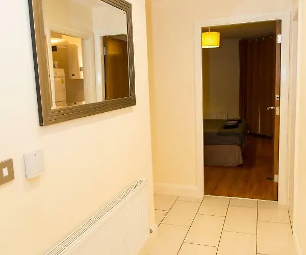 Apartment Spacous Escape 3br Ensuited Free Parking *