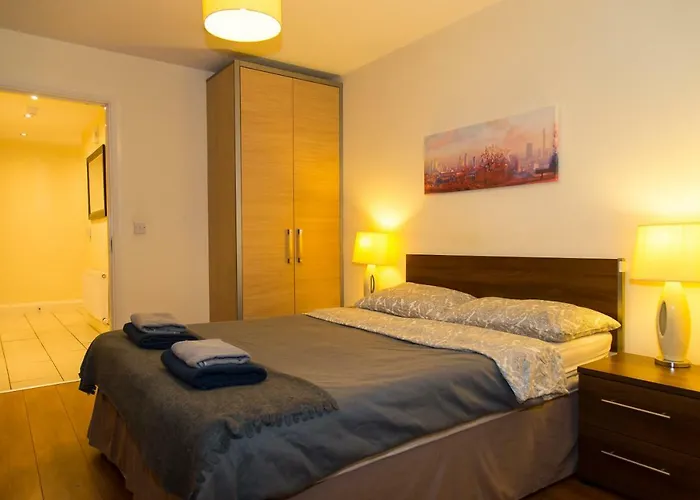 Spacous Escape 3br Ensuited Free Parking Apartment