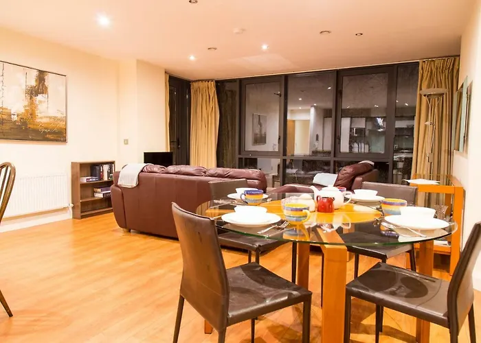 Apartment Spacous Escape 3br Ensuited Free Parking Dublin