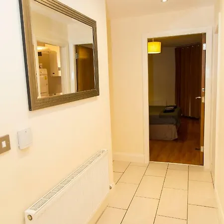 Daire Spacous Escape 3br Ensuited Free Parking *