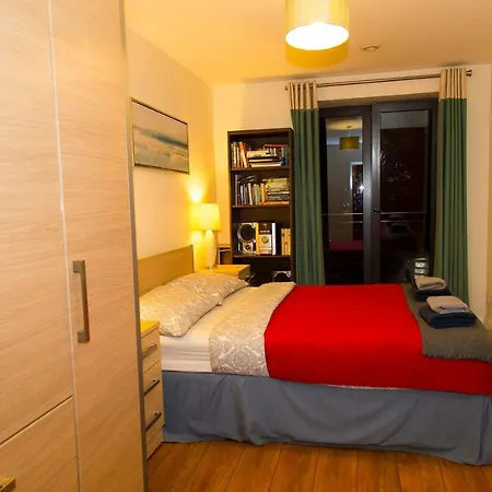 Spacous Escape 3br Ensuited Free Parking * Dublin